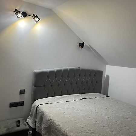 Apartament Mansarda Venus Ramnicu Valcea Exterior foto